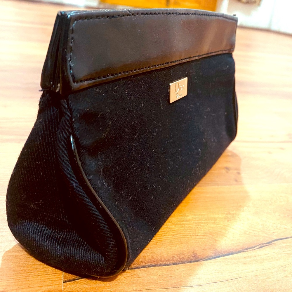 AUTHENTIC DIOR BEAUTY CLUTCH - Picture 3 of 8